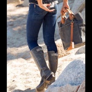 Sorel Black and Gray Boots